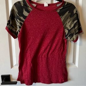 Sunshine and Rodeos Small red and camo short sleeve t shirt raglan style